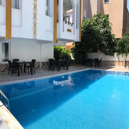 Lavin Garden Hotel-3